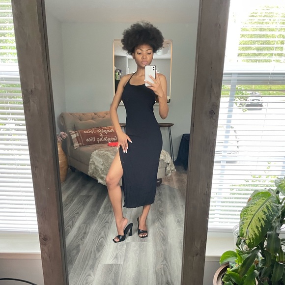 Black Sleeveless Backless Side Split Maxi Dress - Picture 9 of 16